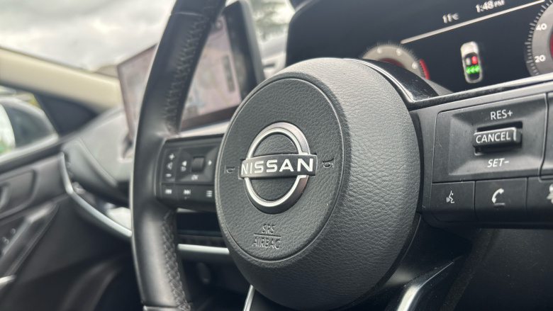 Nissan Qashqai 1.3 DiG-T MH N-Connecta 5dr Petrol Hatchback